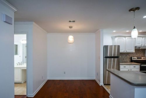 313 Granville Ct, Atlanta GA  30328-3434 exterior