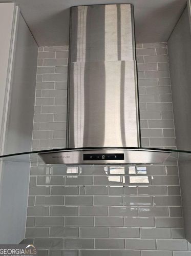 3584 Collier Dr, Atlanta GA  30331-1530 exterior