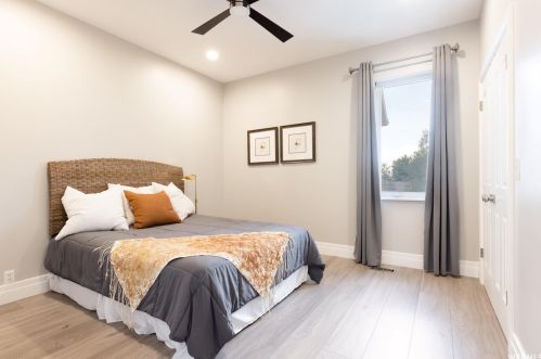 9093 Cyn Gate Cir, Sandy UT 84093-3807 exterior