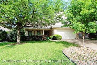 1926 Chasewood Dr, Austin TX  78727-6372 exterior