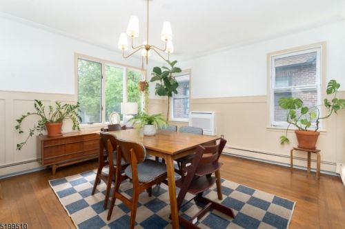 86 Midland Blvd, Maplewood NJ  07040-1810 exterior