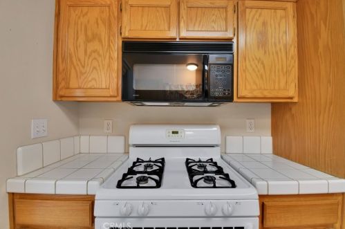 188 Vail Dr, Chico CA  95973-4950 exterior