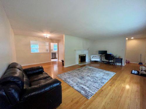 3129 Fleetwood Dr, Kalamazoo MI  49024-5606 exterior