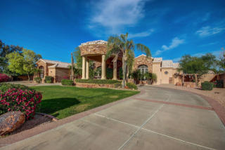 10433 44th Pl, Phoenix AZ  85028-4227 exterior