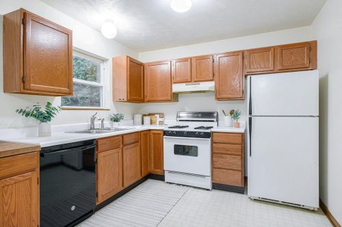 1417 Bradford St, Grand Rapids, MI 49503-1317