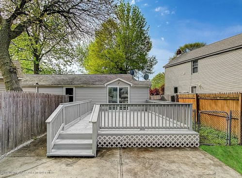 247 Frst Ave, Middletown NJ 07748-5720 exterior