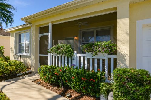 1027 Tuscany Dr, Fort Pierce FL  34986-2188 exterior