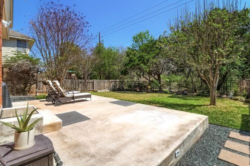 4948 China Gdn Dr, Austin TX 78730-3576 exterior