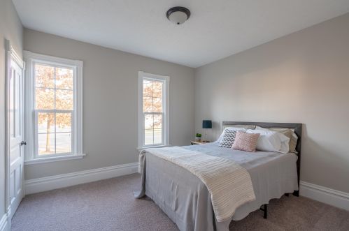 960 Temple, Grand Rapids MI 49507-1936 exterior