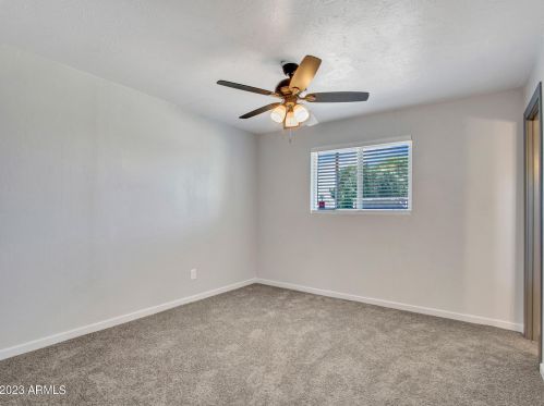 5526 Clarendon Ave, Phoenix AZ 85033-4118 exterior