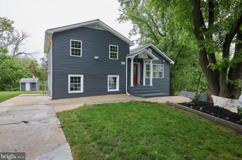 211 Charles St, Rockville, MD 20850-1575