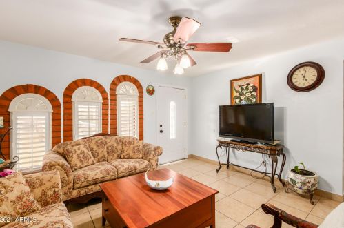 2537 48 Ln, Phoenix AZ 85035-2144 exterior