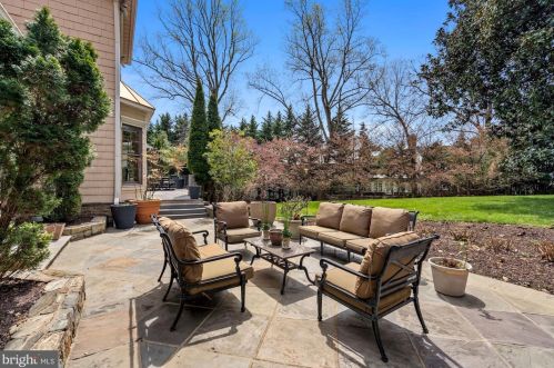 11300 Glen Rd, Rockville MD 20854-1849 exterior