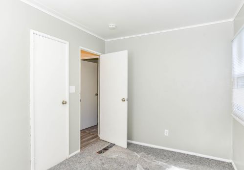 1014 Chrysler St, Kalamazoo MI  49048-2236 exterior