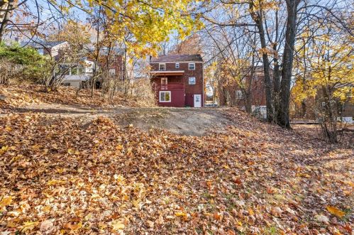 1437 Avon Pl, Pittsburgh PA 15221-1216 exterior