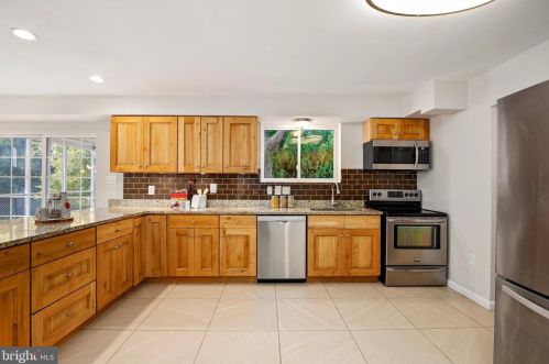 112 Blf Ter, Silver Spring MD 20902-3103 exterior