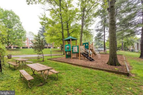 7700 Tremayne Pl, Mc Lean VA 22102-7708 exterior