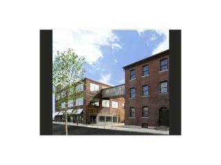 304 Pearl St, Providence RI  02907-2215 exterior