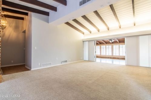 3380 Arroyo Chico, Tucson AZ  85716-5813 exterior