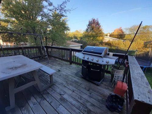 2329 Jackson St, Waukegan IL 60085-7314 exterior