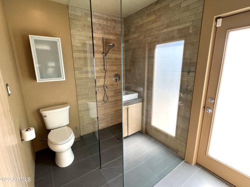 2932 17 Dr, Phoenix AZ 85045-1623 exterior