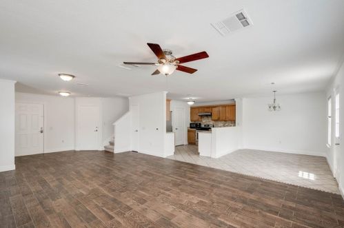 8705 Davis Oaks Trl, Austin TX  78748-6589 exterior