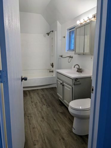 644 Lenox Ave, Waukegan IL 60085-6402 exterior