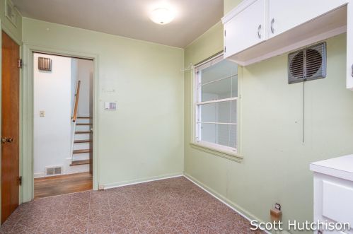 1842 Diamond Ave, Grand Rapids MI 49505-4873 exterior