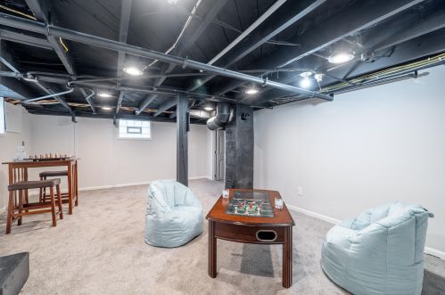 335 Montana St, Milwaukee WI 53219-3076 exterior