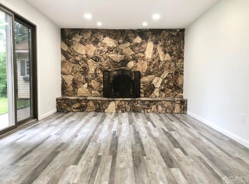 16 Holly Ln, Piscataway NJ  08854-4225 exterior