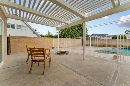 1742 Lance Dr, Tustin CA  92780-5233 exterior