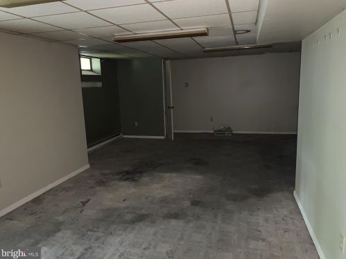 1706 Crossfield Dr, Lancaster PA 17603-6789 exterior