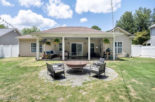 34 Wentworth Dr, Bluffton SC 29910-4107 exterior