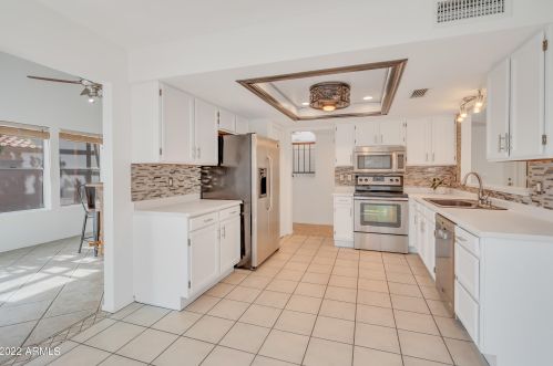 16201 42nd St, Phoenix AZ  85048-7401 exterior