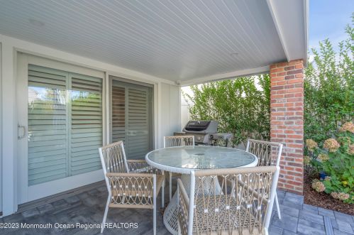 400 Newark Ave, Point Pleasant Beach NJ 08742-4141 exterior