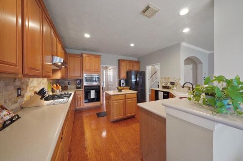 18146 Walden Frst Dr, Humble TX 77346-6023 exterior