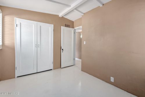 1211 Forgeus Ave, Tucson AZ  85716-3831 exterior