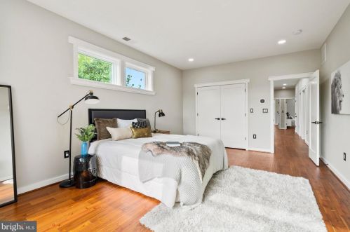 2216 30th St, Washington DC  20020-3369 exterior