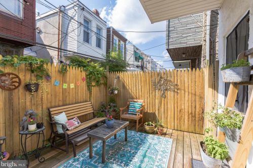 1638 Lawrence St, Philadelphia PA 19120-1859 exterior