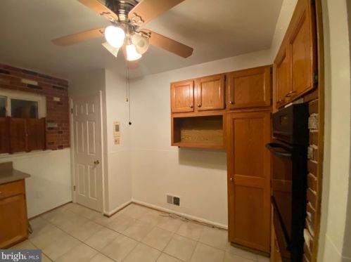 802 Hayward Ave, Silver Spring MD 20912-5808 exterior