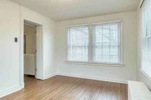 532 Midvale Ave, Saint Louis MO 63130-4148 exterior