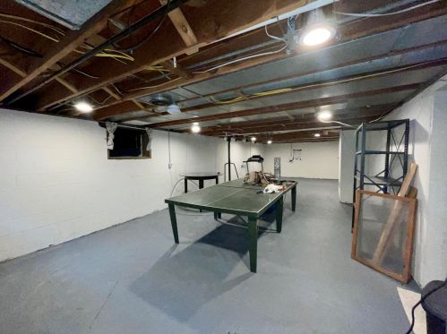 3129 Fleetwood Dr, Kalamazoo MI  49024-5606 exterior