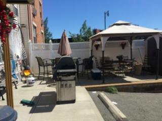 38 Noll St, Brooklyn NY  11206-4604 exterior