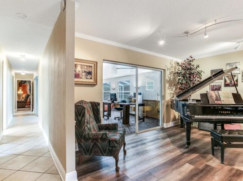 12607 51 St, Tampa FL 33619-1418 exterior