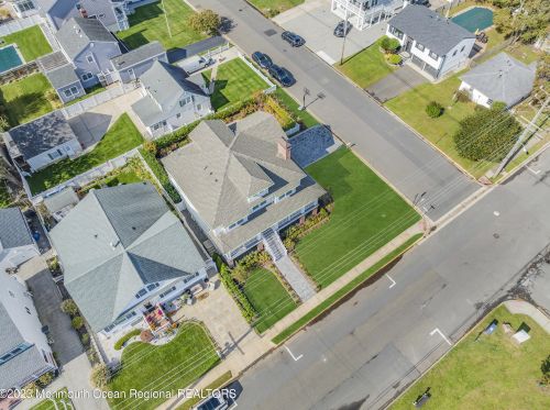 400 Newark Ave, Point Pleasant Beach NJ 08742-4141 exterior