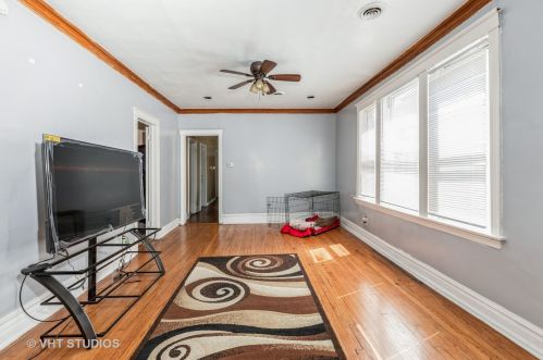 7029 Artesian Ave, Chicago IL 60629-1423 exterior