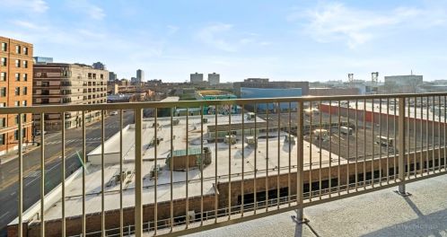 1530 State St, Chicago IL  60605-2964 exterior