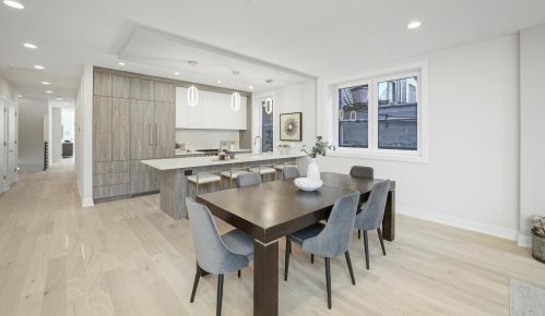 4647 Clark St, Chicago IL  60640-4619 exterior