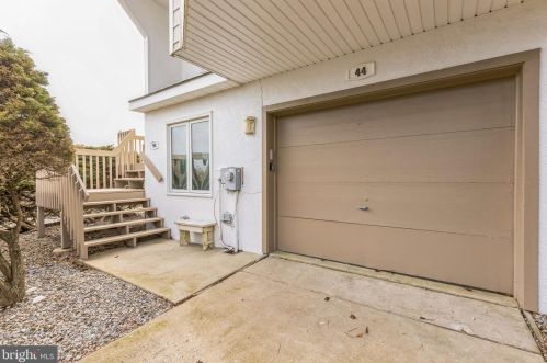44 Surfside Rd, Brigantine City NJ  08203-1454 exterior