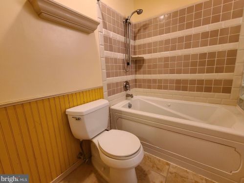 7443 Duddington Dr, Alexandria VA 22315-3849 exterior